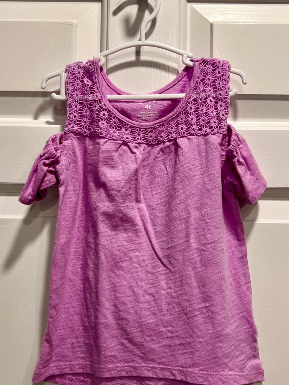 Girl’s Purple Carter’s Cold Shoulder Shirt (size 4T)